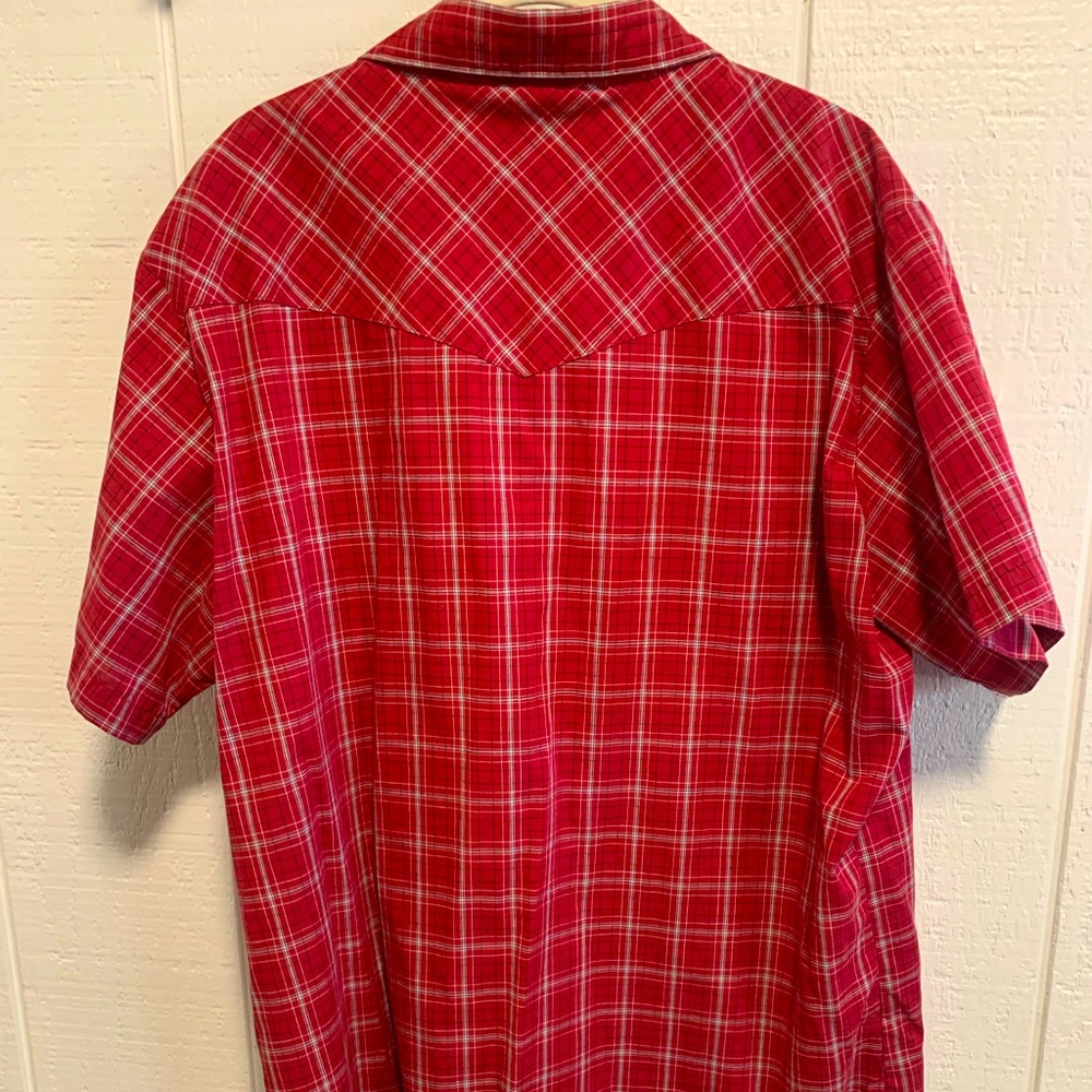 EUC Men’s Wrangler Button Up